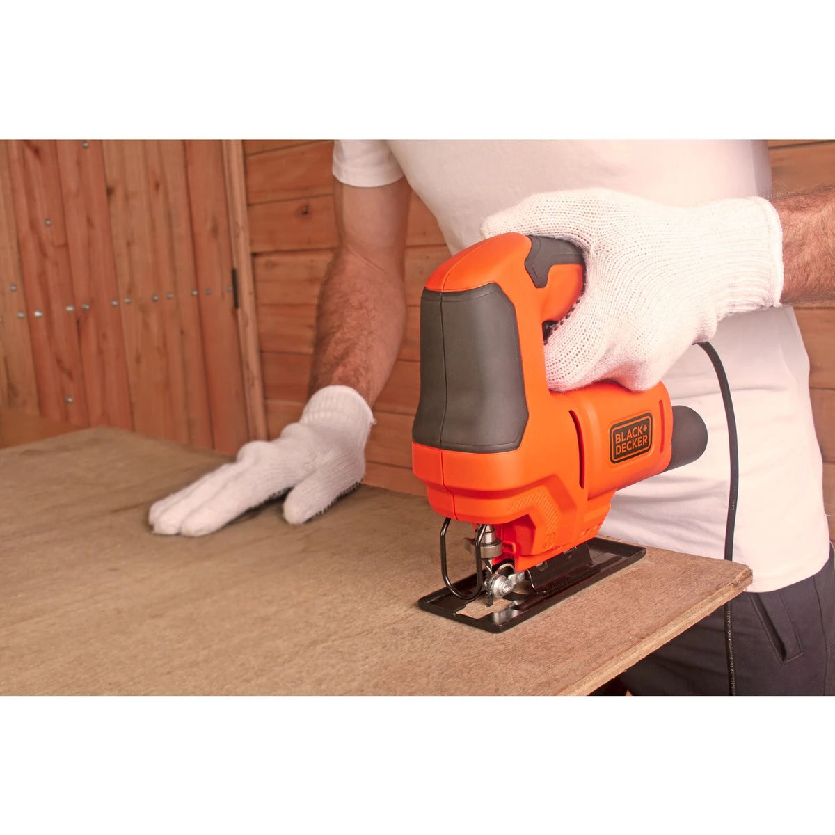 Scie sauteuse Black&Decker BES602-QS 400 W 18 mm avec lame de scie