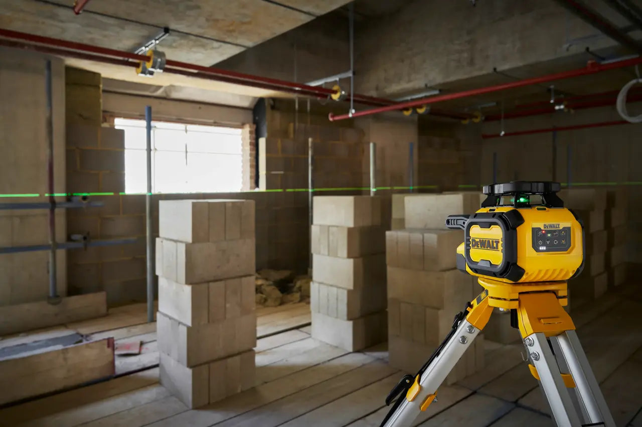 Kit de niveau laser rotatif autonivelant vert USB-C 600 m avec détecteur Dewalt DCLE15221G