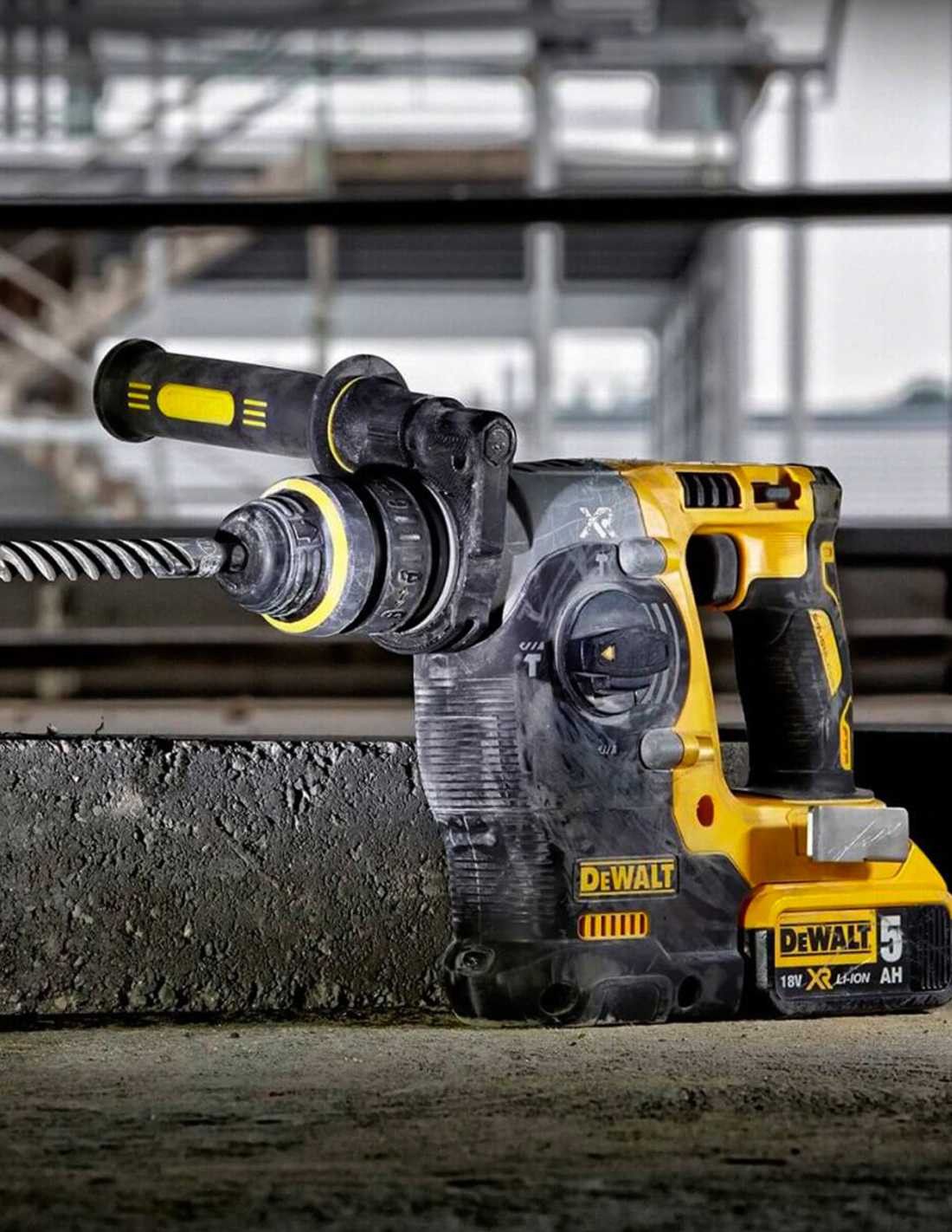 Kit Dewalt Taladro Percutor DCD796 + Martillo DCH273 + 2bat 2Ah + cargador + TSTAK VI DCK273D2