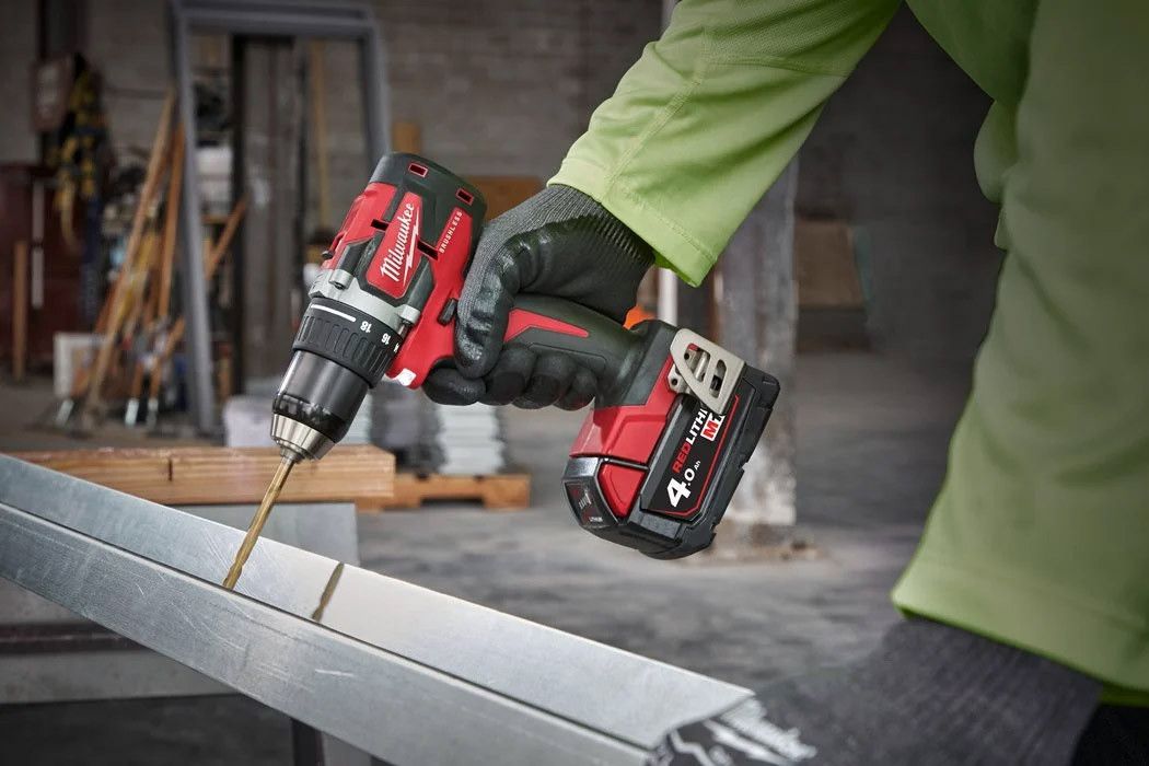 Powerpack 5 outils + 2bat 5.0Ah + Chargeur + Sac Milwaukee M18 PP5B-502B