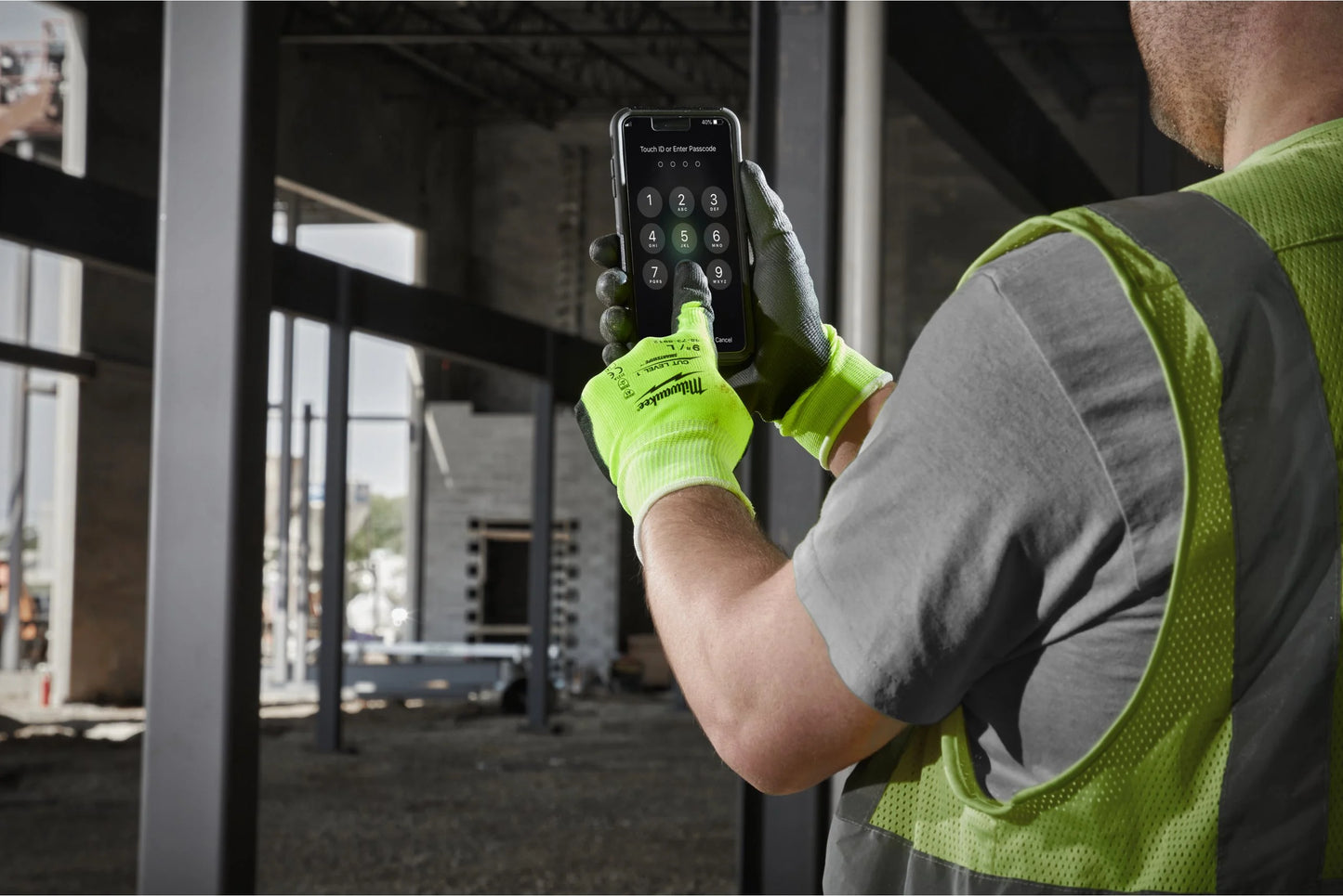 Milwaukee HI-VIS CUT Niveau A Gants de coupe haute visibilité