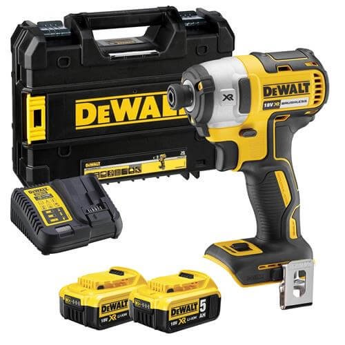 Tournevis à percussion sans balais XR 18V ​​205Nm avec 2 batteries 5Ah et étui Dewalt DCF887P2