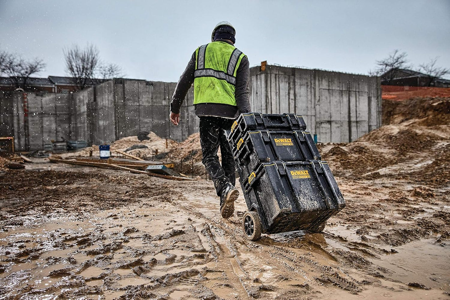 Boîte à outils avec poignée et roues TOUGHSYSTEM DS450 Dewalt DWST83295-1