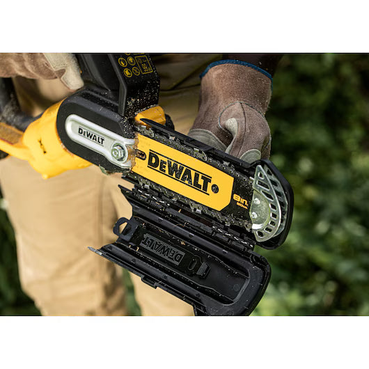 Scie d'élagage XR 18V 20cm + batterie 5Ah + Chargeur Dewalt DCMPS520P1