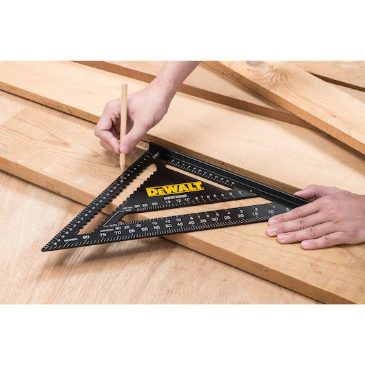 Équerre métrique 30cm Dewalt DWHT25228-0