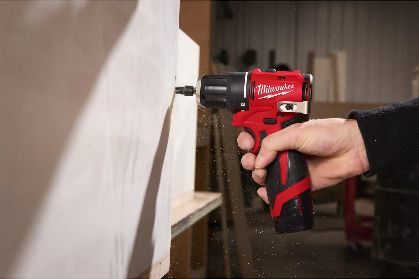 Taladro percutor subcompacto Milwaukee M12BLPDRC-0