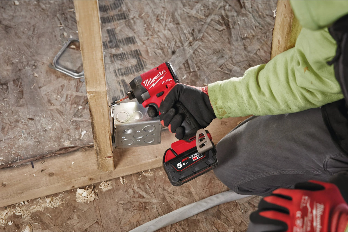 Visseuse à chocs M18 Fuel à emmanchement hexagonal ¼″ + 2 batteries 5 Ah + chargeur + mallette Milwaukee M18 FID3-502X