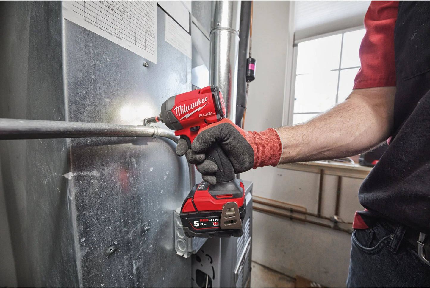 Visseuse à chocs M18 Fuel à emmanchement hexagonal ¼″ + 2 batteries 5 Ah + chargeur + mallette Milwaukee M18 FID3-502X