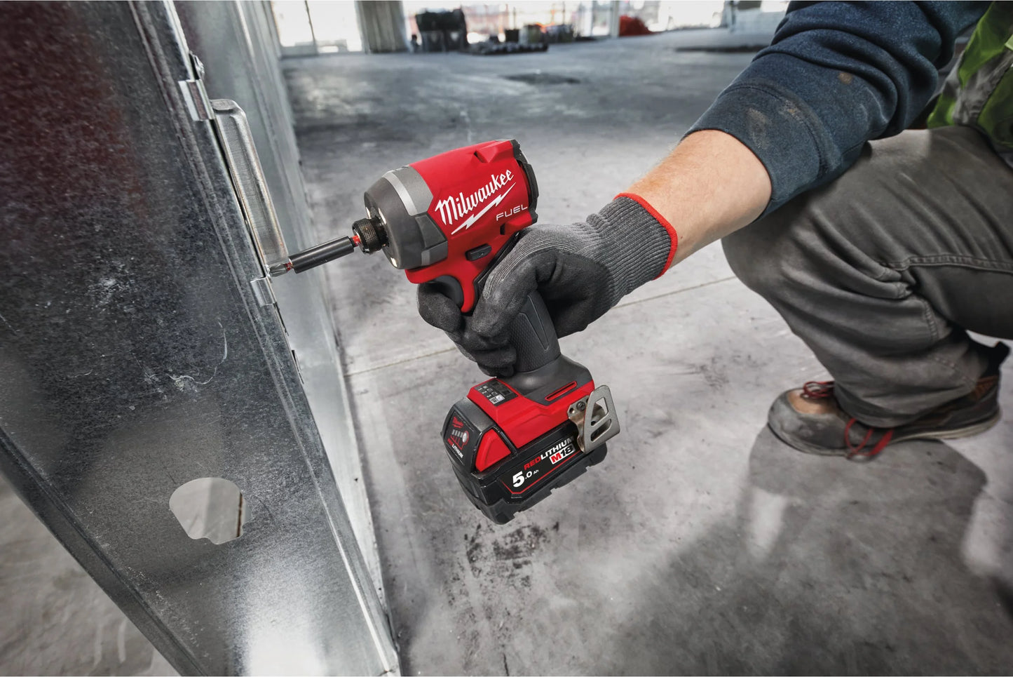 Perceuse à percussion Powerpack M18 + visseuse à chocs + 2 batteries + chargeur + mallette Milwaukee M18 FPP2A3-502X