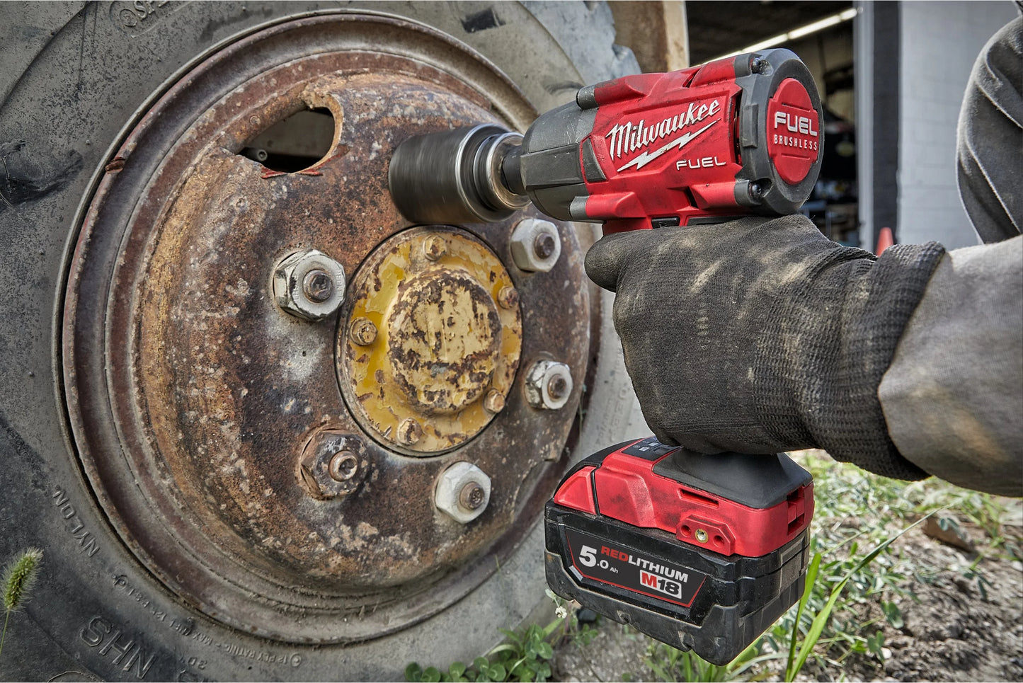 Clé à chocs à couple moyen M18 FUEL 1/2" avec anneau de friction Milwaukee M18 FMTIW2F12-502X