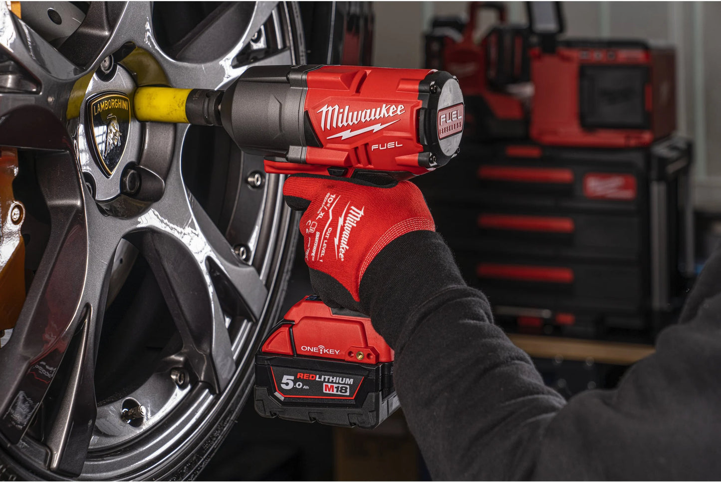 Clé à chocs M18 FUEL ONE-KEY 1/2" + 2 batteries de 5 Ah + chargeur + mallette Milwaukee M18 ONEFHIWF12-502X
